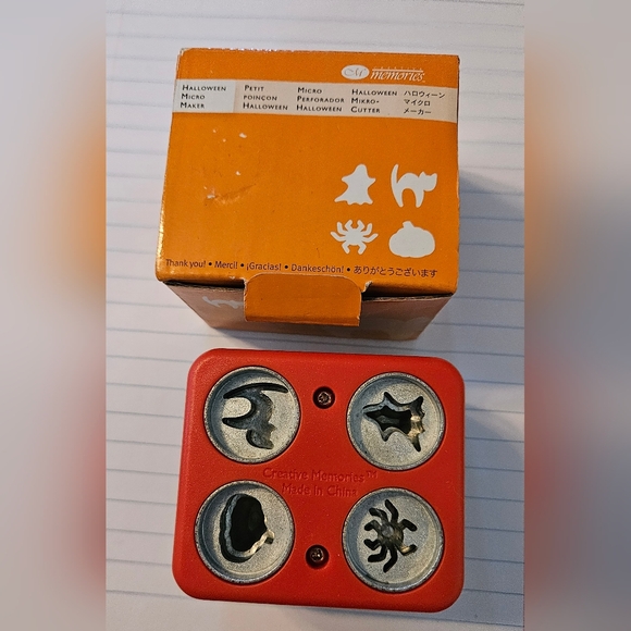 Creative Memories Other - Creative‎ Memories Halloween bundle~ Micro Maker~ Designer Prints Halloween 8x8